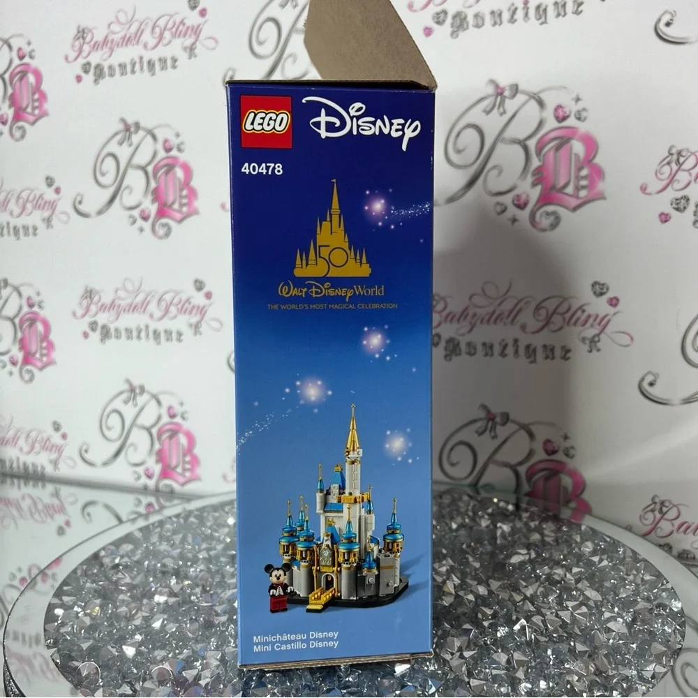 LEGO Disney Castle Set - Blue and Gold mini castle Mickey Mouse Walt Disney 50